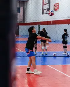 passingoutsideofhismidlinewhilewatchingtheballwhenpassingshotsbyshantygoodbrayden