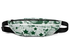 These 10 fanny packs are inspired by the flag of Pakistan Available on ETSY in my Volleybragswag shop. Get yours today!