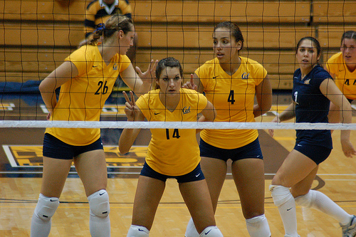 court Volleyball Positions: 
The libero's volleyball jersey is always in contrasting colors to that of her teammates since she only plays in the back row. (Rraiderstyle)