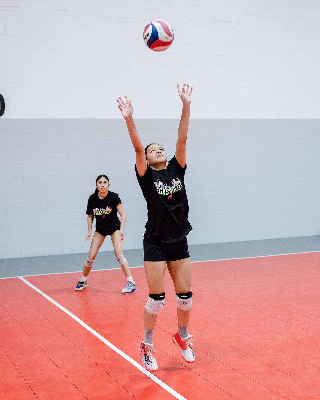 How To Set A Volleyball: Watch as Vegas Volley 18s setter Kiara faces Zone 4 to jump set the ball to her outside hitter during one of our December 2024 club practices.