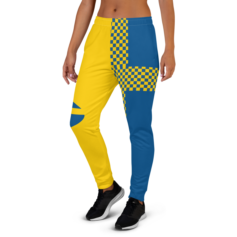 In time for the Tokyo Olympics these yellow jogger pants inspired by the national flag of Sweden are included in my Volleybragswag collection and are available Spring 2021.