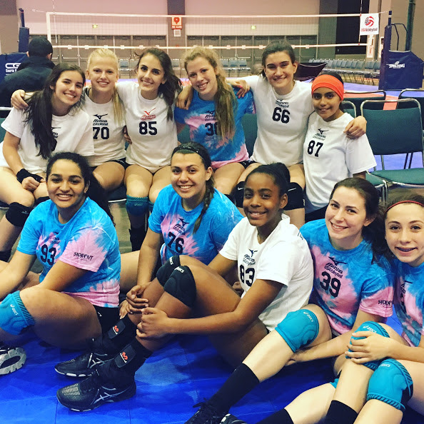Club director and Coach April Chapple Volleycats Elite VBC players at USA High Performance