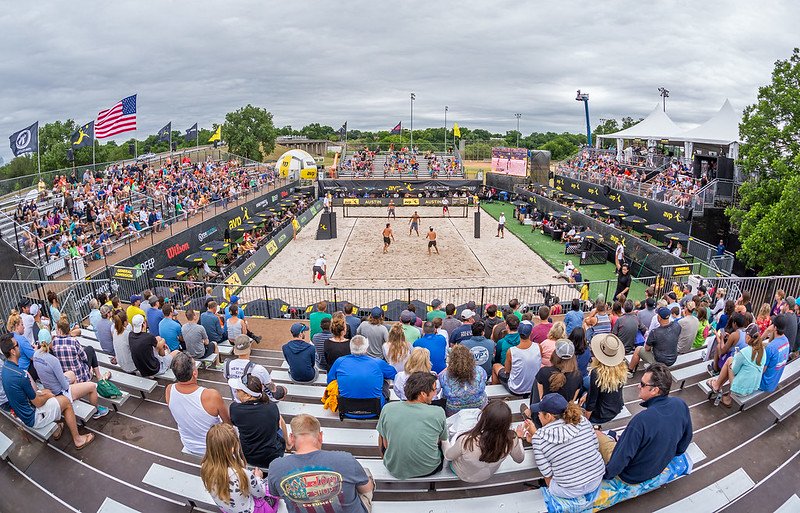 Volleyball Court: I've explained a lot of the basic parts of the volleyball court in this article including the antenna, the back court, front court and the net. (Ralph Aversen)