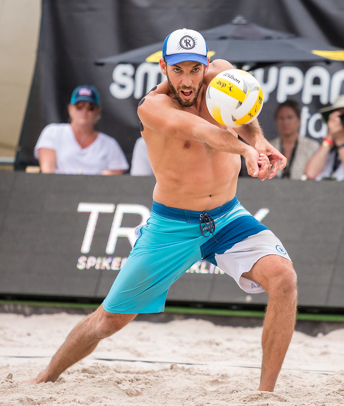 Beach Volleyball Passing Tips: First run to get to the ball and then fight to get your feet in a balanced position underneath you so that you can have your body behind the ball. (Aversen)