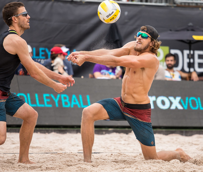 What is a pass in volleyball? Find all the information of the beach volleyball passing information you are looking for on ImproveYourVolley (Ralph Aversen photo)