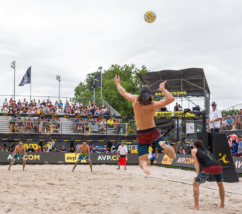 Beach Volleyball Ready Position: Guys have a tendency to rest their hands on their thighs or the hem of their board shorts until the server serves. (R. Aversen)