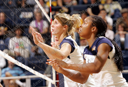 Blocker Volleyball Ready Position: Stay Squared to The Net - You want your hands to stay just above your shoulders, with your palms facing the net. (Avinash Kunnath)