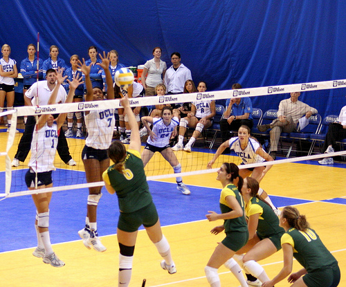 4 Ways To Improve Volleyball Skills 
Take action between plays even when you aren't touching the ball
Pac12 Oregon attacker with coverage by JMR photograph4