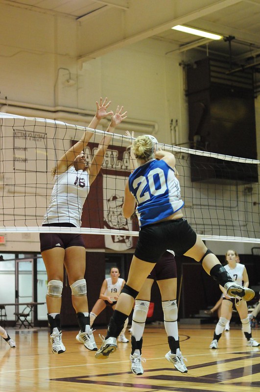 Blocking Techniques in Volleyball: Seal The Net

Keep your body parallel to the net: While jumping, focus on maintaining your shoulders, chest, underarms, upper body, chest, abs, and hips parallel to the net.

"Close the gap": Try to minimize the space between your body and the net without actually touching it.

(photo Dan Morgan)